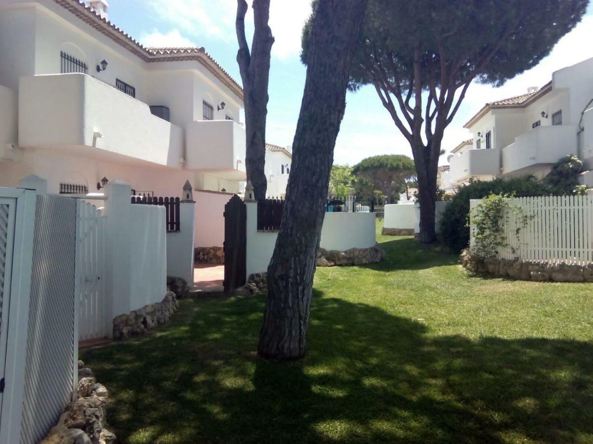 Playa De La Barrosa Apartment Chiclana de la Frontera Bagian luar foto