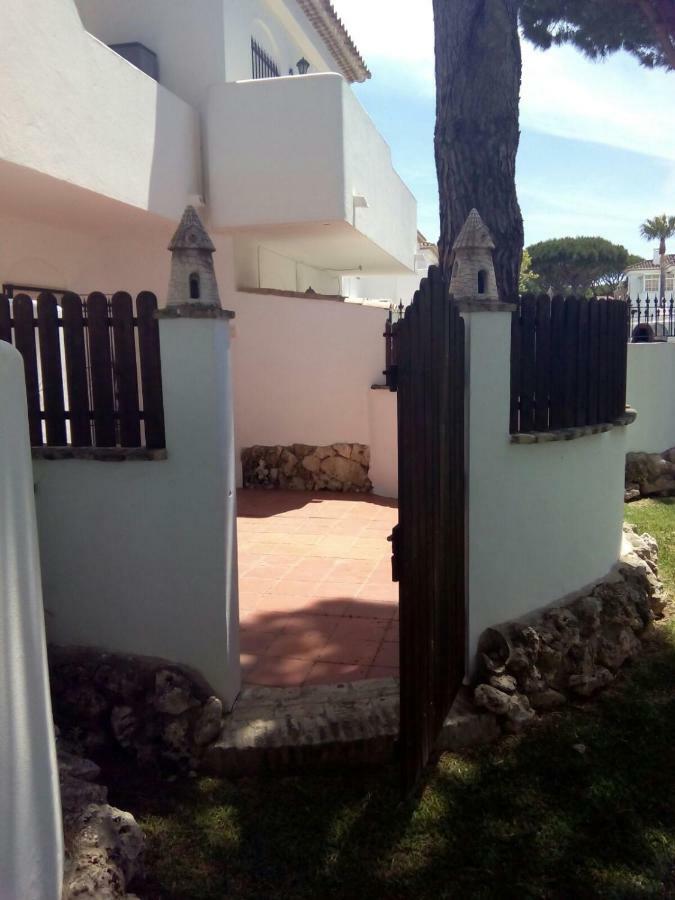 Playa De La Barrosa Apartment Chiclana de la Frontera Bagian luar foto
